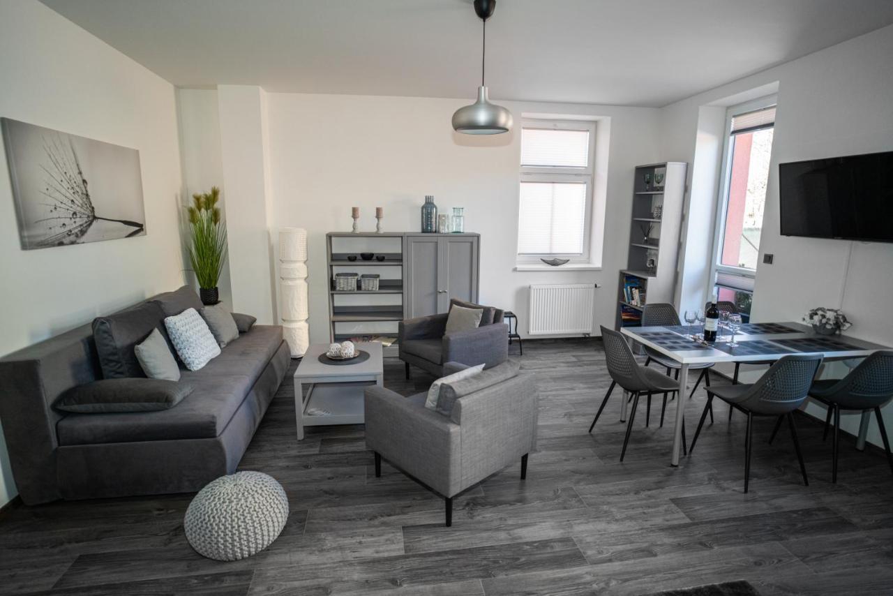 Apartmanovy Dum Sklipek Трутнов Экстерьер фото