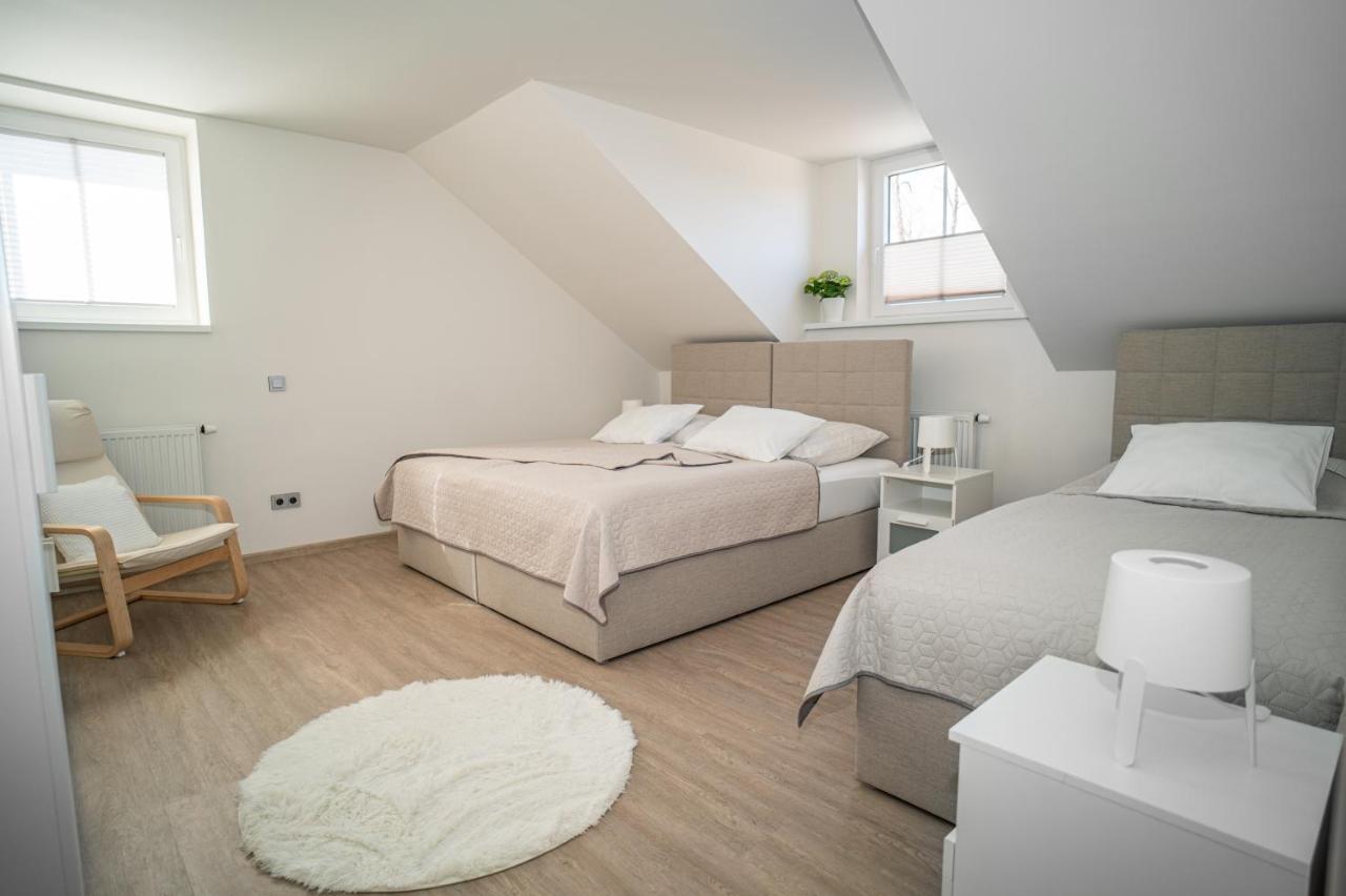 Apartmanovy Dum Sklipek Трутнов Экстерьер фото