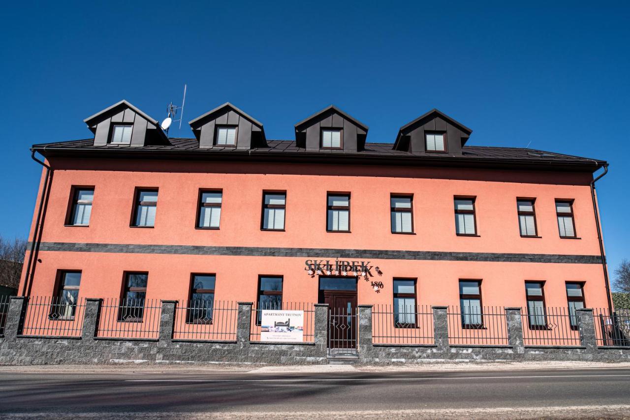 Apartmanovy Dum Sklipek Трутнов Экстерьер фото