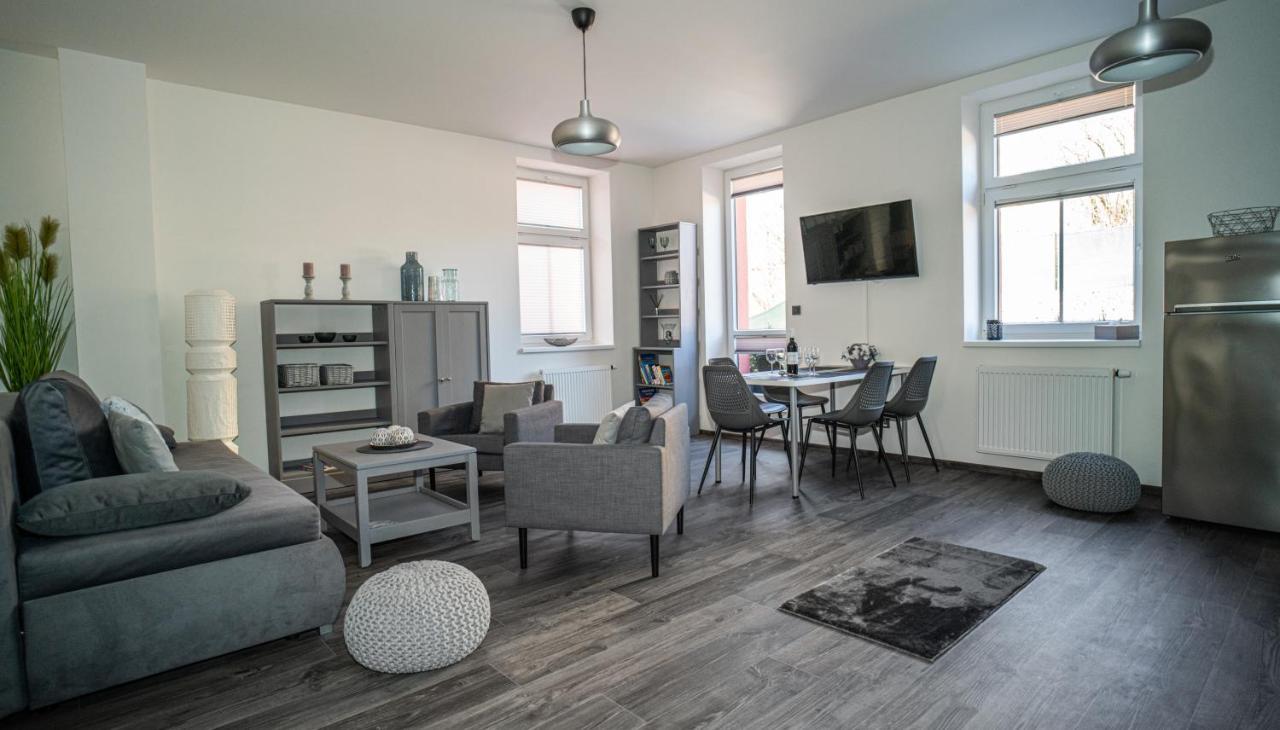 Apartmanovy Dum Sklipek Трутнов Экстерьер фото