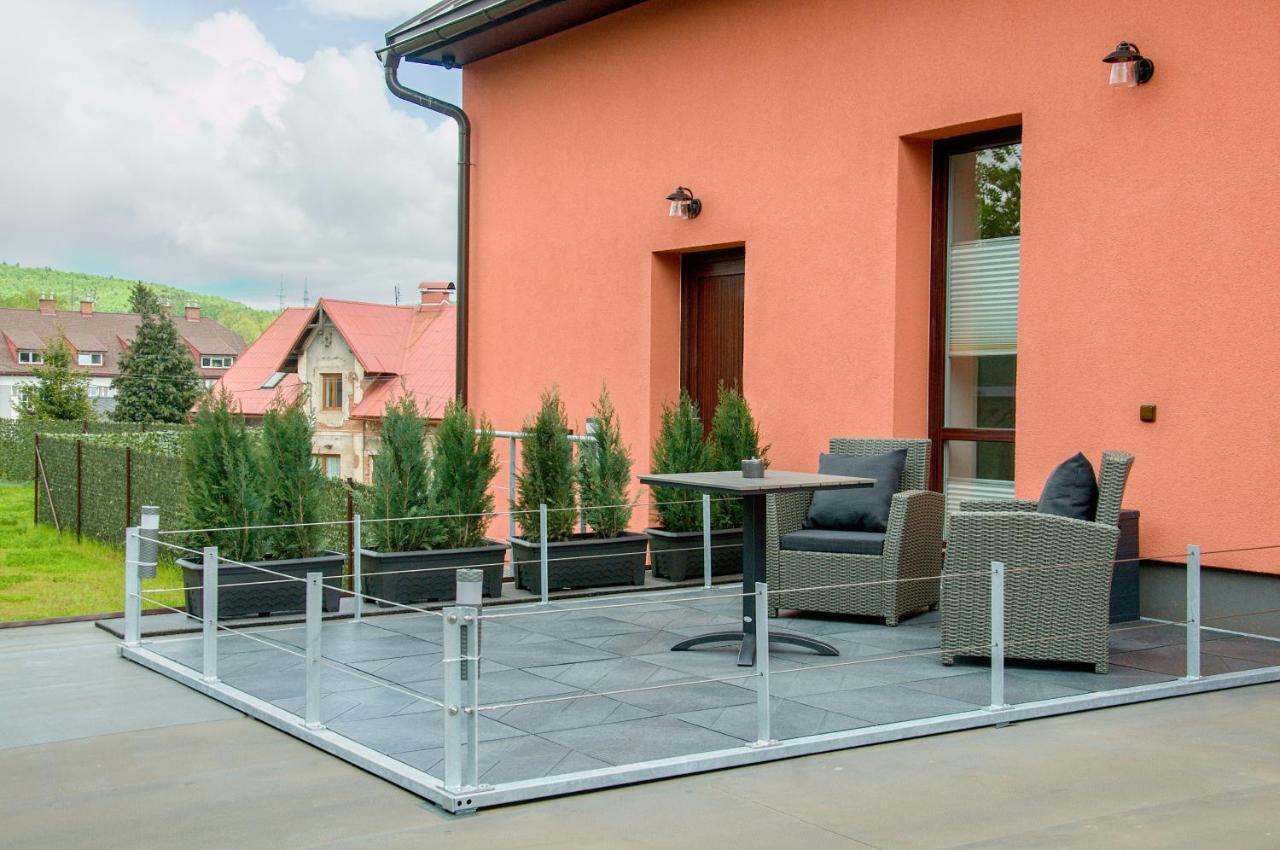 Apartmanovy Dum Sklipek Трутнов Экстерьер фото