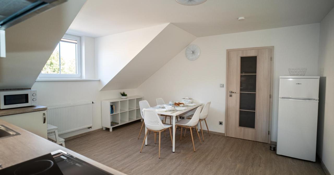Apartmanovy Dum Sklipek Трутнов Экстерьер фото